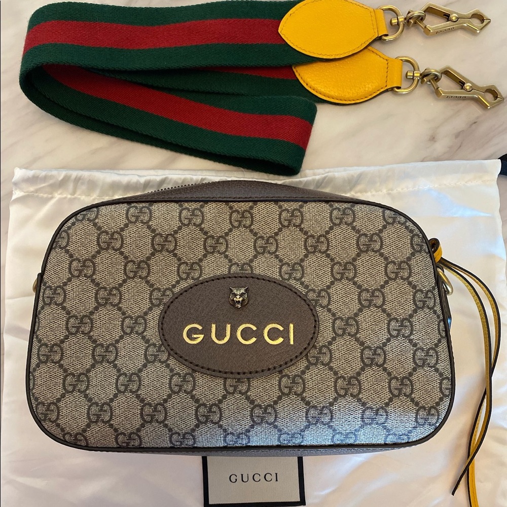 Gucci Gg Supreme Canvas Messenger Bag